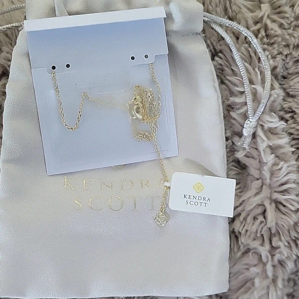 Kendra Scott Gold Necklace with Red Star Pendant - Picture 4 of 6